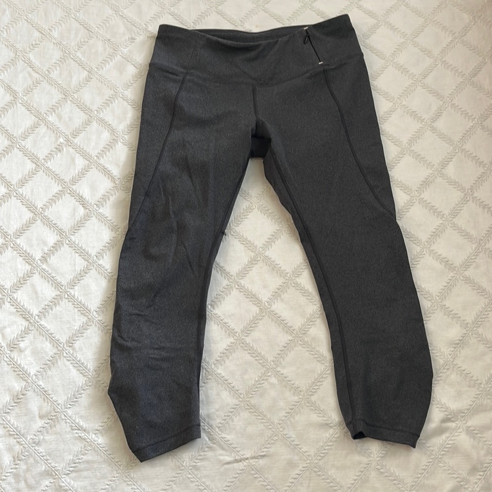 Calia ruched capri leggings